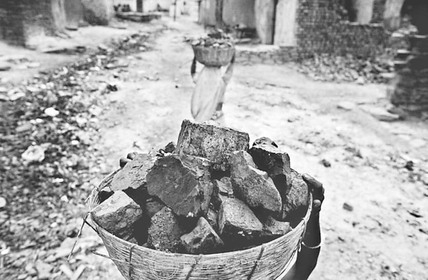 coal महंगा कोयला बना मुसीबत, 9 पैसे प्रति यूनिट तक बढ़ी लागत