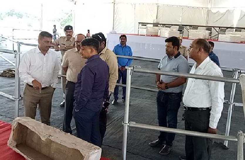 Chief Minister Vasundhara Raje's Gaurav Yatra Keshav Dham Darshan छोटी काशी में केशव धाम के दर्शन से होगा मुख़्यमंत्री गोरव यात्रा का आगाज...