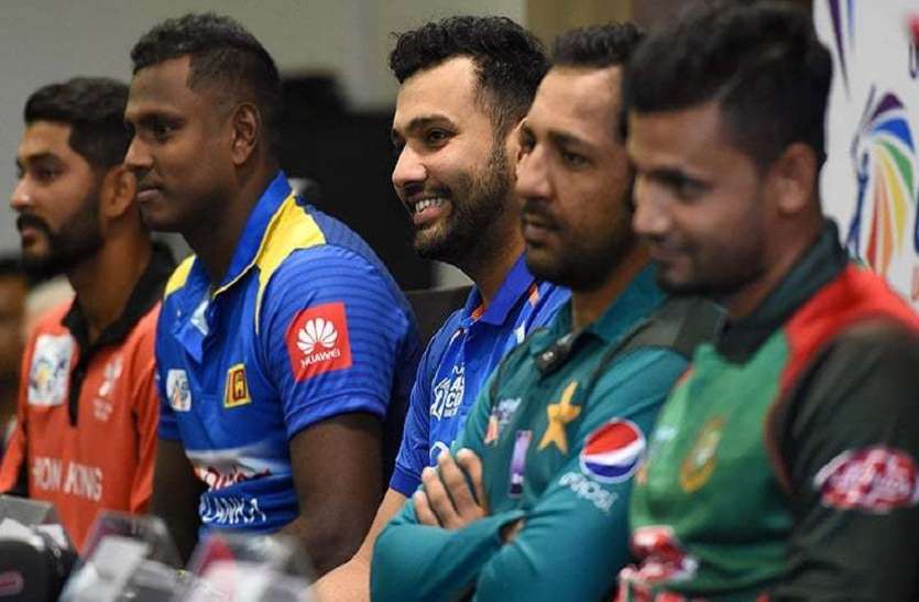 asia cup माइक बंद करना भूल गए रोहित, मुर्तजा और सरफराज़ से कह गए ये बड़ी बात, वीडियो हुआ वायरल