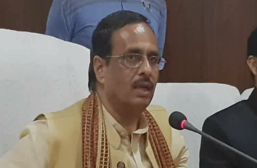 dr. dinesh sharma भीम आर्मी संस्थापक चंद्रशेखर की जेल से रिहाई पर डिप्टी सीएम दिनेश शर्मा बोले, 'मैं इससे नहीं हूं वाकिफ'