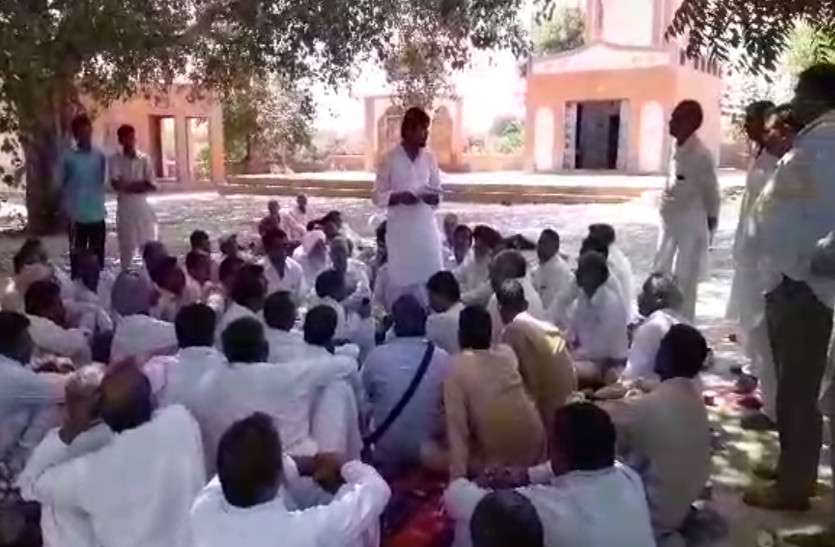 Hanumangarh farmers warns to boycott Rajasthan assembly election 2018 कोटा संभाग में अपनी सरकार के कामों के कसीदे पढ़ रहीं CM और इधर बड़ी खिलाफत की तैयारी में ये वर्ग..!