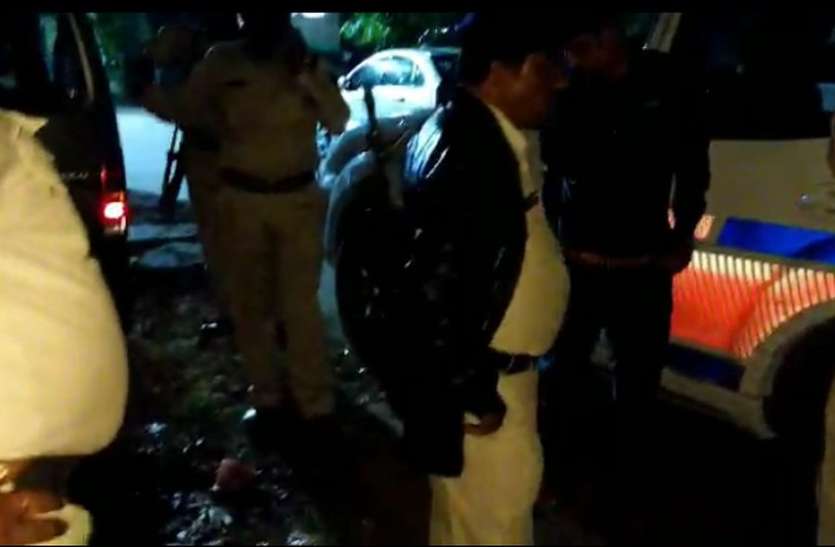 crime हत्या करने वाले को मौके पर पकडऩे वाले पुलिसकर्मियों को इनाम