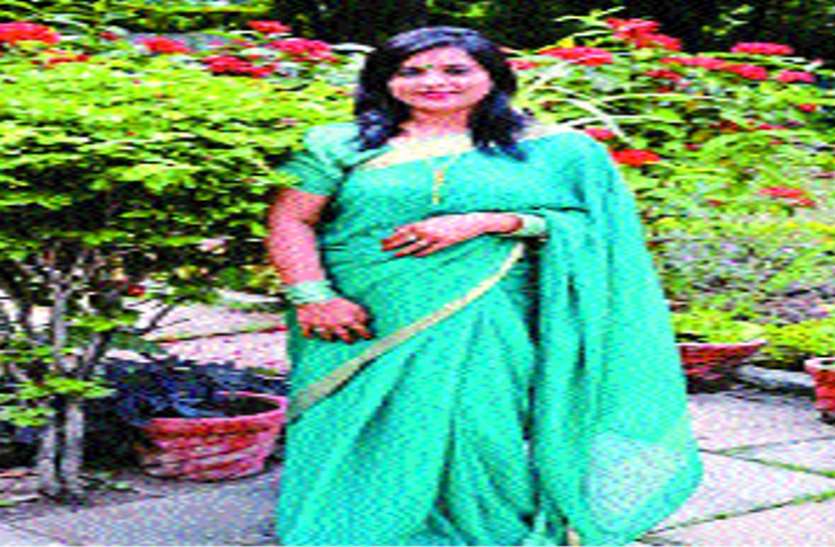 MP Elections 2018 I see my wife housewife my wife Preeti Singh MP Elections 2018 हमें शब्दों के बजाय कृत्यों और चिंतन पर ज्यादा ध्यान देना होगा