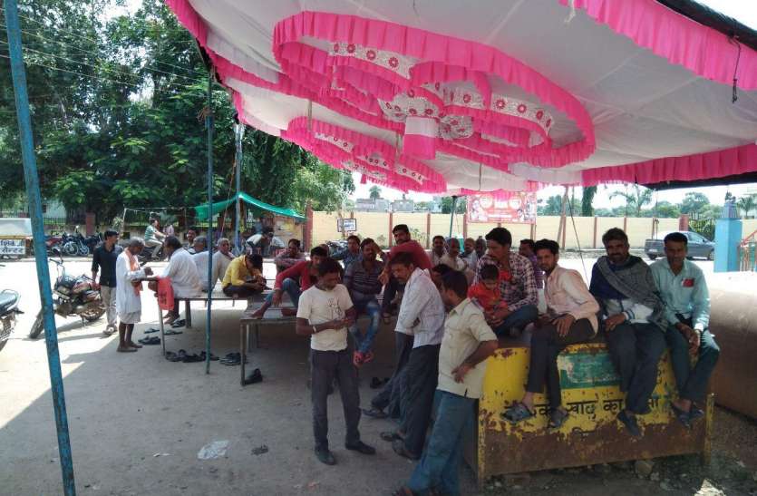 patrika भावांतर पंजीयन के बचे 4 दिन, नहीं थम रही अन्नदाताओं की कतार