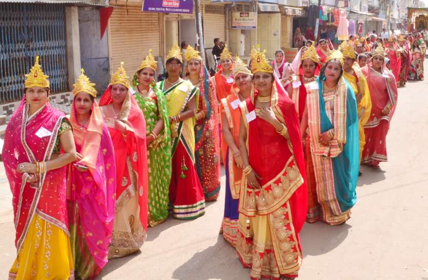 patrika जयकारों के साथ निकला सिद्धितप के महान तपस्वियों का वरघोड़ा
