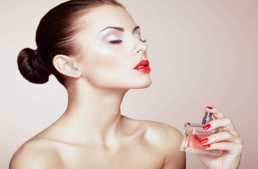 perfumes दिन के हिसाब से करें इत्र का ये उपाय, जमकर बरसेगा धन