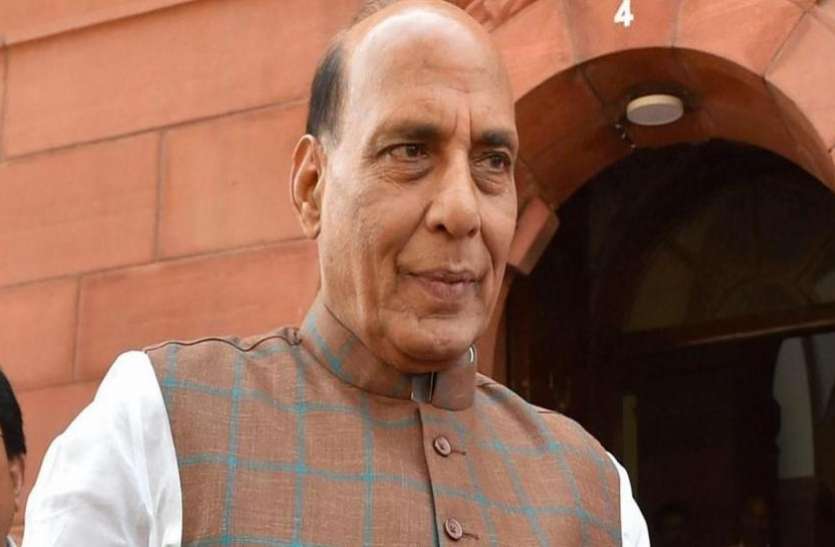 rajnath singh एम्स में भर्ती मनोहर पर्रिकर से मिलने पहुंचे राजनाथ सिंह, ट्वीट कर दी जानकारी