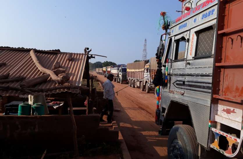 National Highway-30; Extra charge recovery from one thousand vehicles on RTO checkpost नेशनल हाइवे-30; आरटीओ चेकपोस्ट पर एक हजार वाहनों से अतिरिक्त शुल्क वसूली
