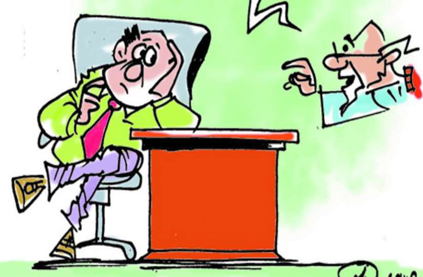 Lack of development Discrimination in legislative fund MP Elections 2018 विकास का अभाव, विधायक निधि खर्च करने में भेदभाव
