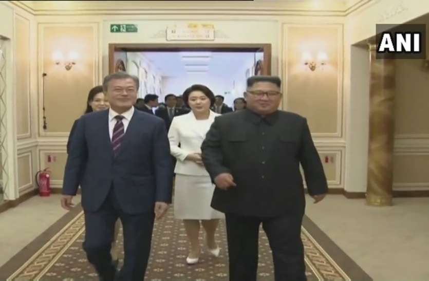 kim-moon दक्षिण कोरिया के राष्ट्रपति ने की किम जोंग से मुलाकात, पहले दौर की वार्ता में द्विपक्षीय संबंधों पर हुई चर्चा