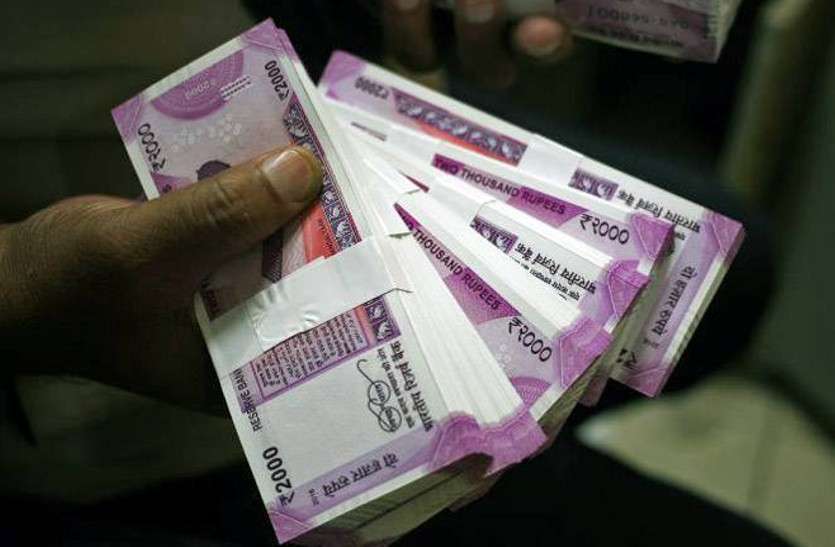 jobs इन नौकरियों में मिलता है लाखों रूपए का पैकेज, काम सिर्फ मौज-मस्ती का
