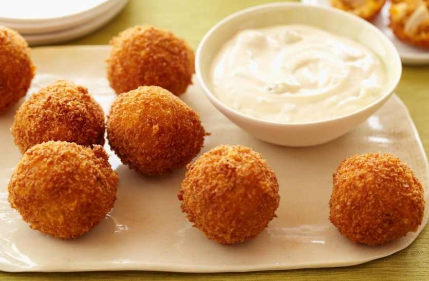 nuggets ऐसे बनांए बच्चों के लिए पोटेटो चीज नगेट्स