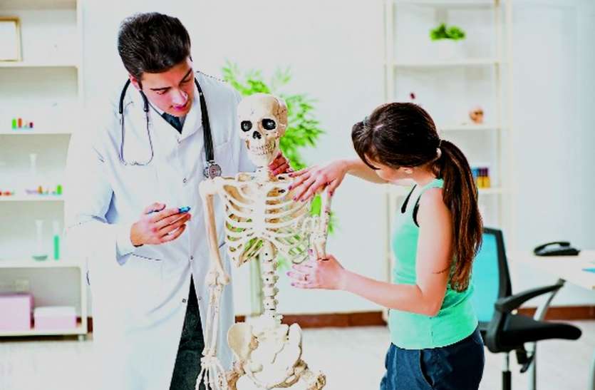 bone-joint health 30-35 की उम्र के बाद बढ़ती जोड़ों की तकलीफ, जंकफूड और एसिडिक चीजों से बचें