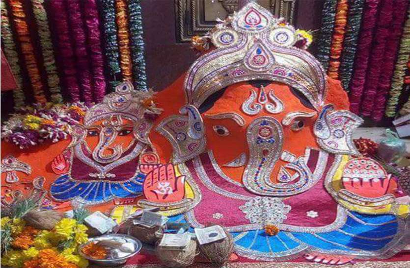 ganesh mandir गणेश मंदिर: इस मंदिर की दीवार पर उल्टा स्वास्तिक बनाने से होती है हर मन्नत पूरी