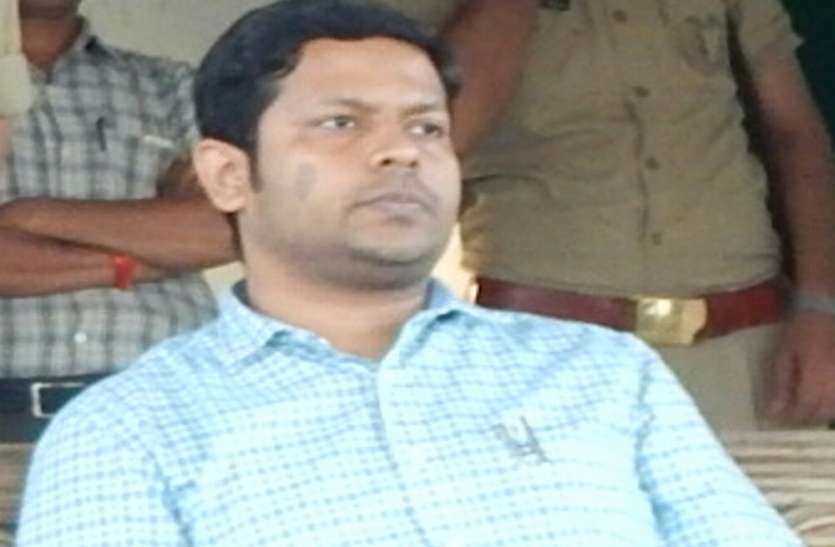 Hardoi हरदोई में सोलर लाइट स्कैम का हुआ खुलासा, कार्रवाई से मची अफरा तफरी