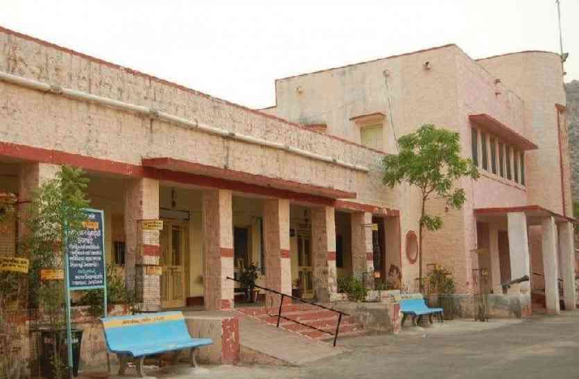 jalore nagar parishad नियम विरुद्ध काम के लिए नगर परिषद मांग रही जनता से आपत्ति!