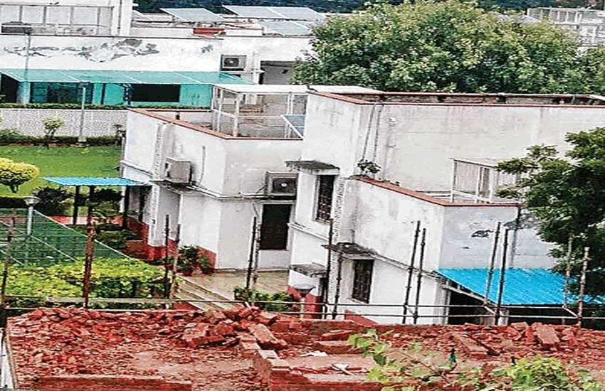 illegal construction in delhi