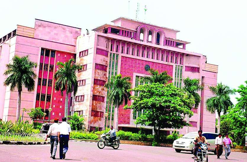 vallabh bhawean आइपीएस तबादले: पहले भाजपा के चहेते, अब कांग्रेस सरकार की भी पसंद