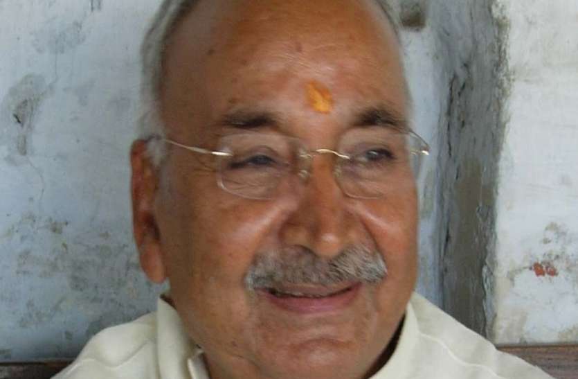 Harishankar Tiwari यूपी की सियासत का वह बाहुबली जिसने जेल से जीता था चुनाव, पूर्वांचल में बोलती है तूती
