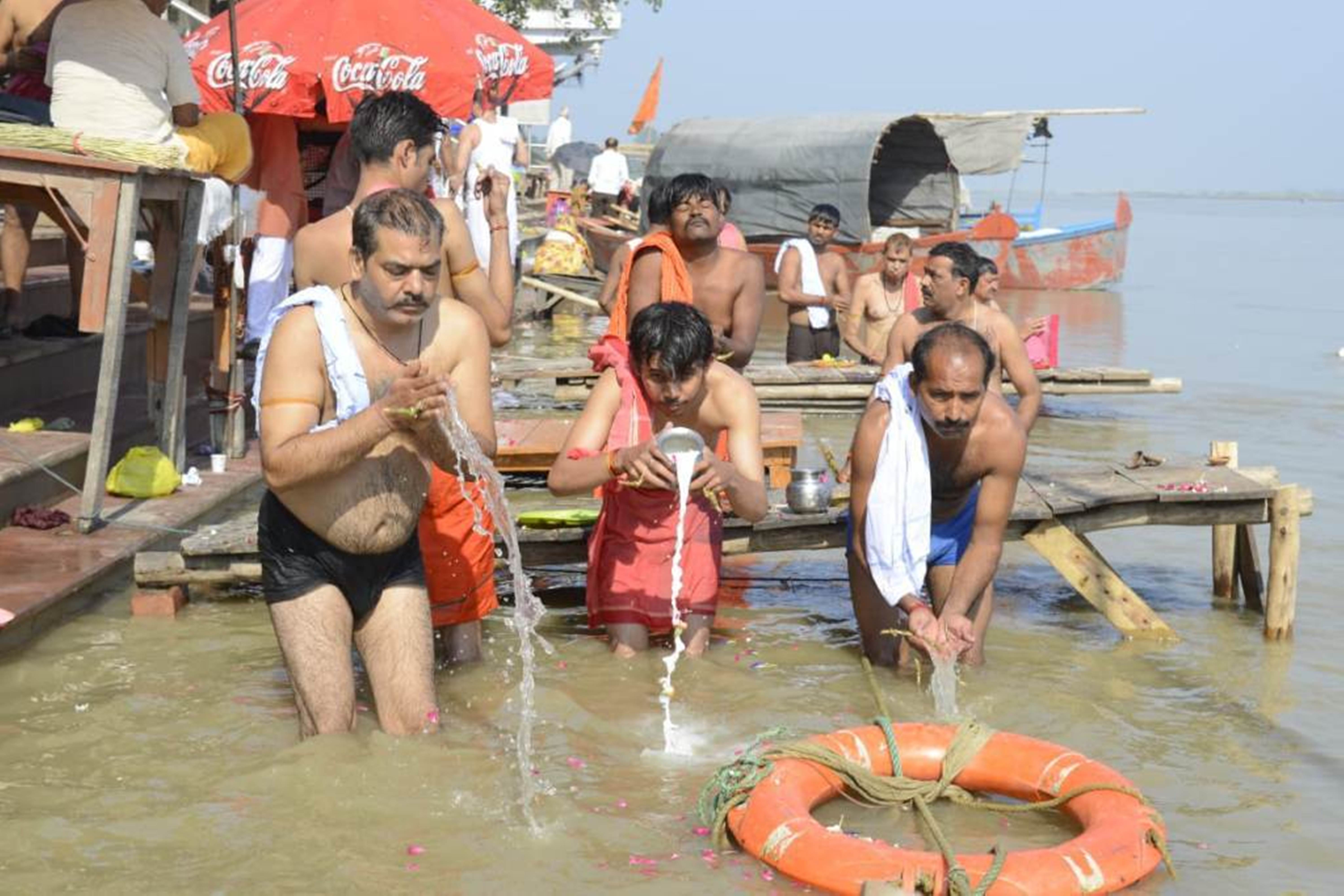 pind daan is most effective in devyani sarovar on pitra paksh बद्रीनाथ और गया के बाद लोग लगाते हैं यहां डुबकी, देवयानी सरोवर पर पिंड दान से मोक्ष की प्राप्ति