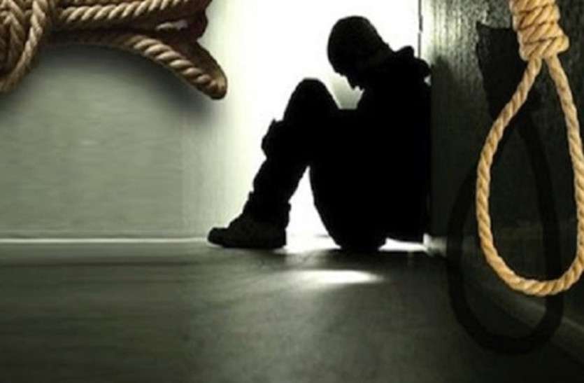 Suicide हैदराबादः नवविवहिता ने लगाई फांसी, दुखी पति ने पकड़ा हाई वोल्टेज बिजली का तार