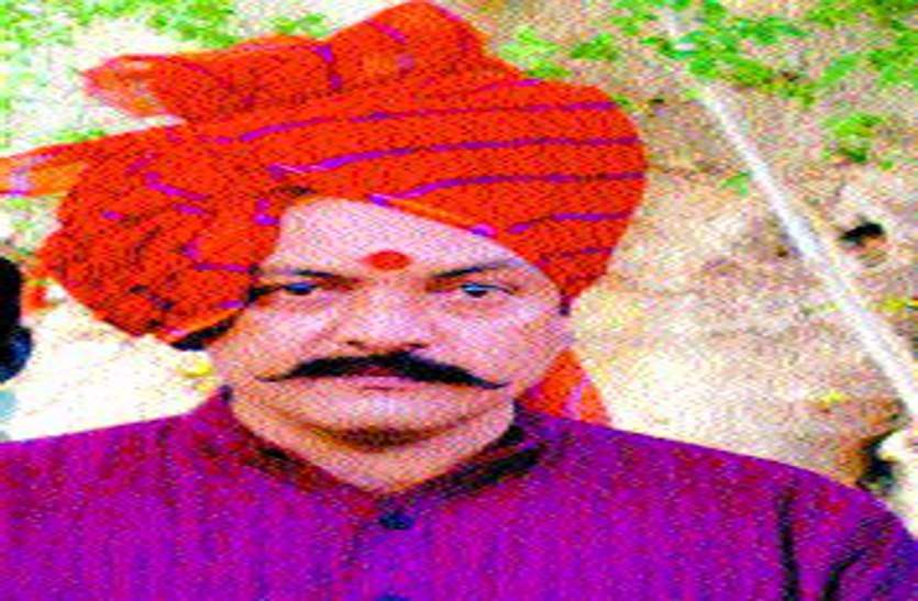 mla विधायक ने सिपाही को मारा घूंसा, लूटे कारतूस और मैग्जीन