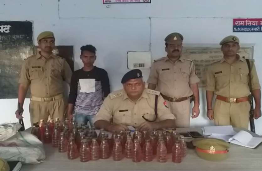 Illegal Liquer एटा में जहरीली शराब का कारोबार जोरों पर, कच्ची शराब के साथ एक युवक गिरफ्तार