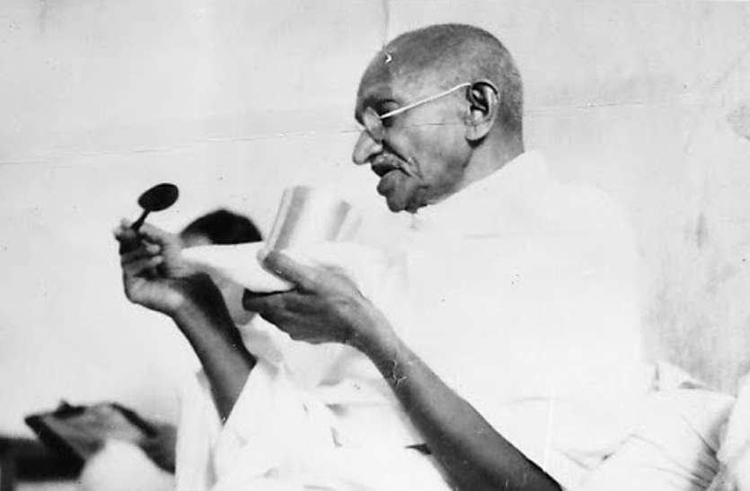 mahatma gandhi came ajmer in 1930 गुप्त यात्रा पर अजमेर आए थे महात्मा गांधी : दूध पीकर सोये , सुबह उठकर जब निकले घर से तो कहा किसी से कहना नहीं मैं आया था
