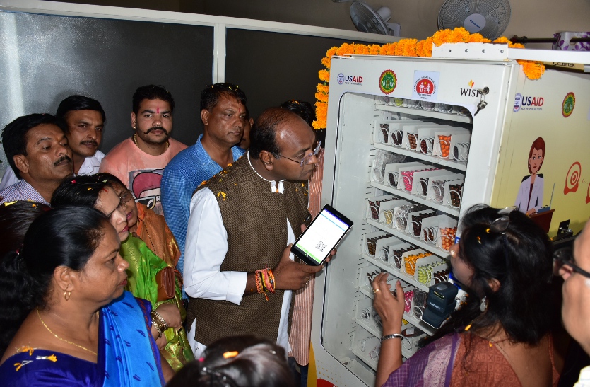Vending machines दिल्ली में बैठा डॉक्टर करेगा इलाज, और भोपाल में वेंडिंग मशीन देगी दवाएं