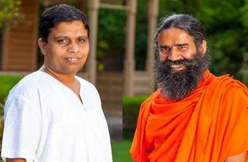 patanjali अमीरों की लिस्ट में पतंजलि के आचार्य बालकृष्ण ने मारी दोगुनी छलांग, 2 साल में इतनी बढ़ी दौलत