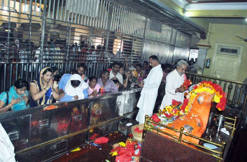 news नवरात्र में लगेगा भक्तों का मेला, एक हजार फीट ऊंची पहाड़ी पर विराजित हैं माता रानी