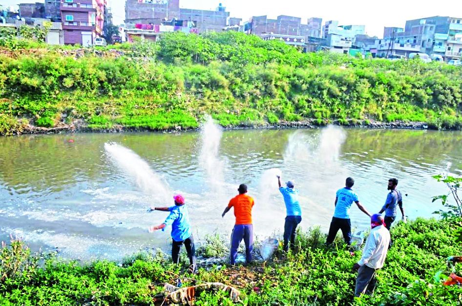 chemical attack in river news भोपाल गैस त्रासदी की कहानी यहां दोहराई गई थी, फिर पुलिस ने लिया एक्शन