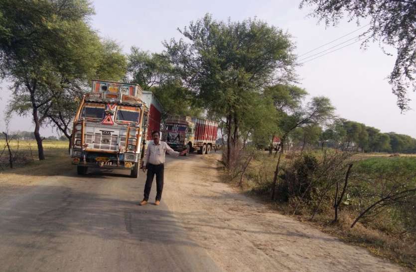 Partners on quarries contractor became officer 13 ग्राम पंचायतों की खदानों को माफियाओं ने लिया ठेके पर, अफसर बन गए पार्टनर, सीमा सुरक्षा खतरे में