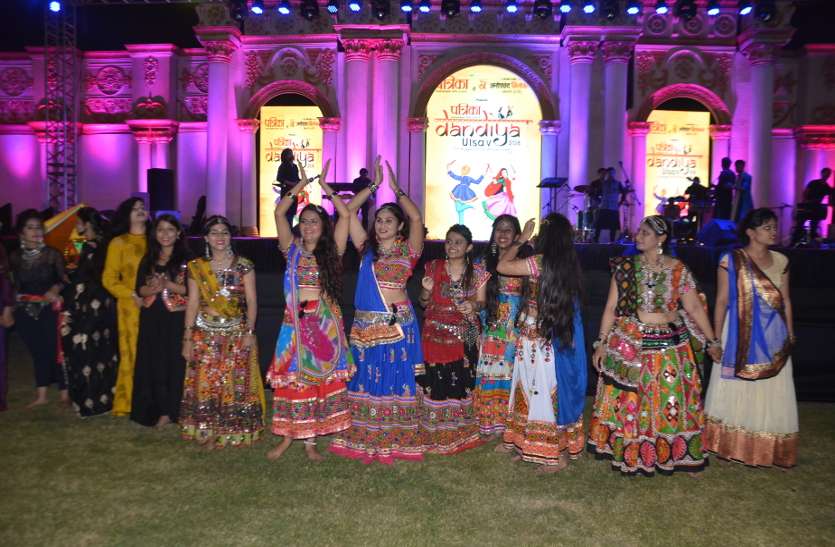 patrika Dandiya 2018