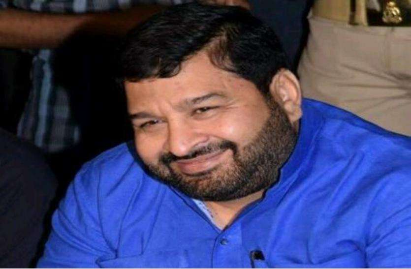 demo pic बेटे का एनकाउंटर, पत्नी की हत्या और अब खुद की संदिग्ध मौत, ऐसी है इस बसपा नेता की कहानी