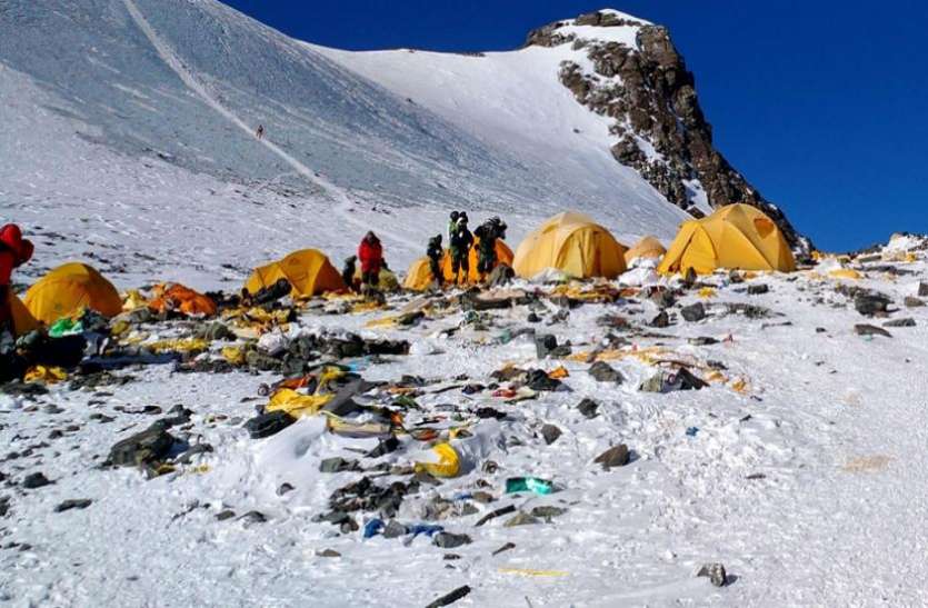 5 South Koreans among 9 killed as Avalanche hits Nepal peak नेपाल: माउंट गुर्जा पर नौ पर्वतारोहियों की मौत, हिमस्खलन से हुआ हादसा