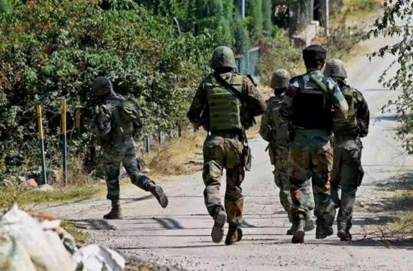 जम्मू-कश्मीर के पुलवामा में सुरक्षबलों ने दो आतंकियों को किया ढेर, मुठभेड़ जारी जम्मू-कश्मीर के पुलवामा में सुरक्षा बलों ने दो आतंकियों को किया ढेर, मुठभेड़ जारी