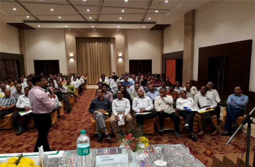 patrika इस टैक्स को समझने में सीए को भी आ रही दिक्कतें, कठिनाइयों से कर रहे दो-दो हाथ