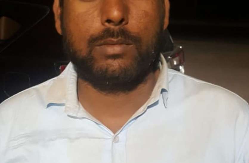 Car robbery case चालक के हाथ-पैर बांध लूट ले गए कार, पुलिस ने जिलेभर में कराई नाकाबंदी