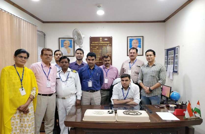 jaipur एयरपोर्ट पर पकड़ा दो किलो सोना