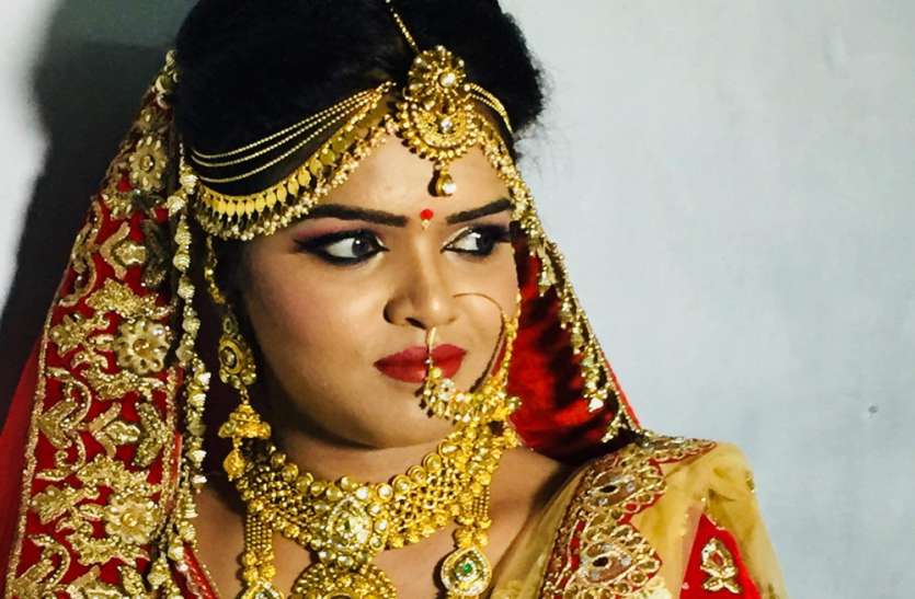 Chokar jewelery will get attractive look at Karwa Chauth करवा चौथ में चोकर ज्वेलरी से मिलेगा आकर्षक लुक