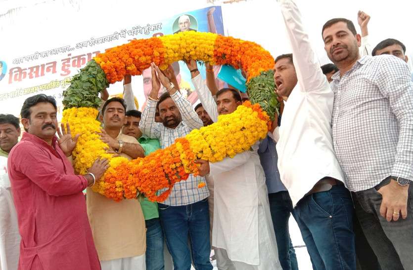 hanuman Beniwal शेखावाटी में हनुमान बेनीवाल ने भीड़ जुटाकर दिखाई अपनी ताकत, जयपुर रैली को लेकर किया यह ऐलान