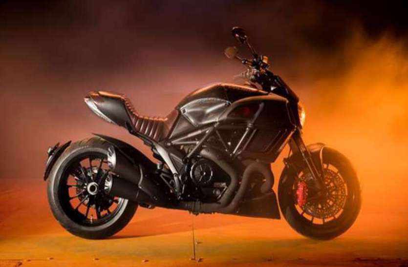 ducati Ducati का दीवाली धमाका, बाइक खरीदने पर मिल रहा है विदेश जाने का मौका