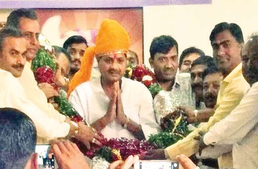 जैतारण के विधायक का स्वागत जैतारण के विधायक का स्वागत