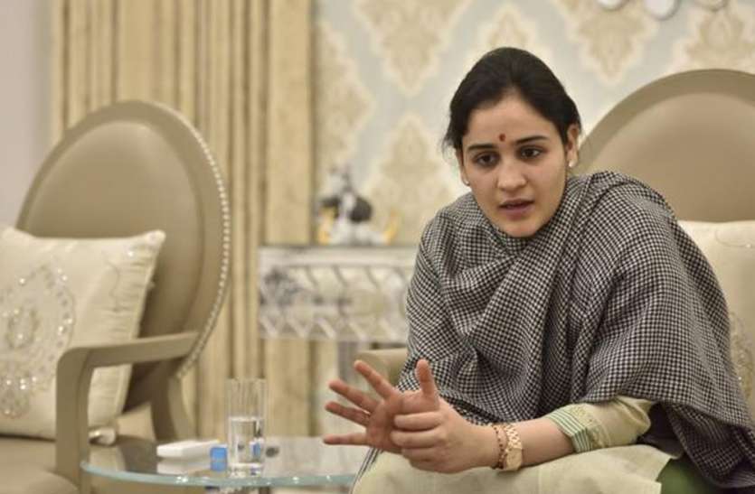 aparna मुलायम कि छोटी बहू ने किया योगी सरकार के गौ कल्याण सेस का स्वागत