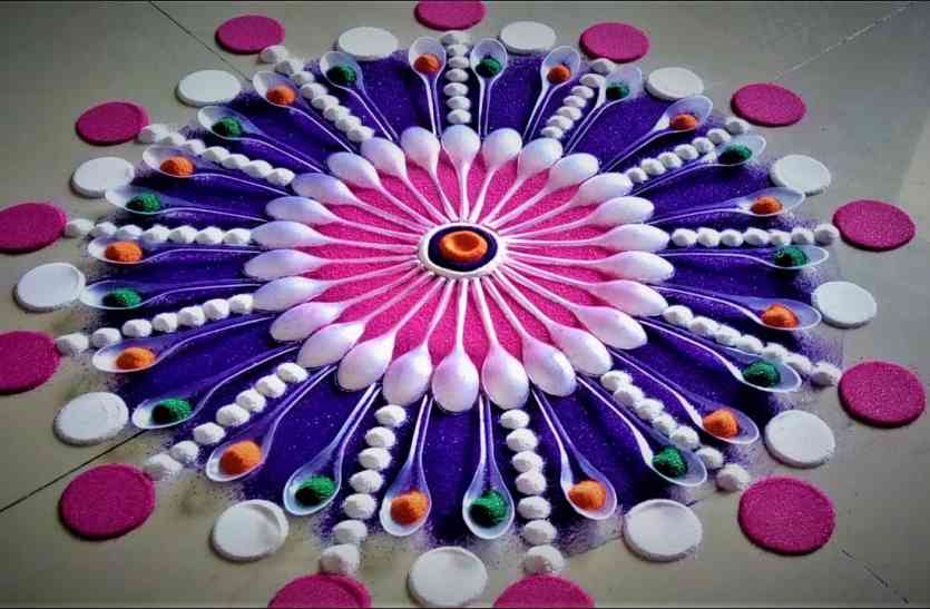 Rangoli made a message of voting and then took out rally रंगोली बनाकर दिया मतदान का संदेश तो कहीं निकाली रैली