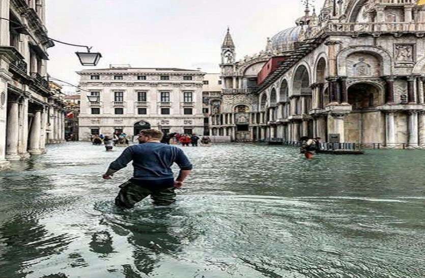 flood इटली में मूसलाधार बारिश, बाढ़ से 10 लोगों की मौत, दो लापता