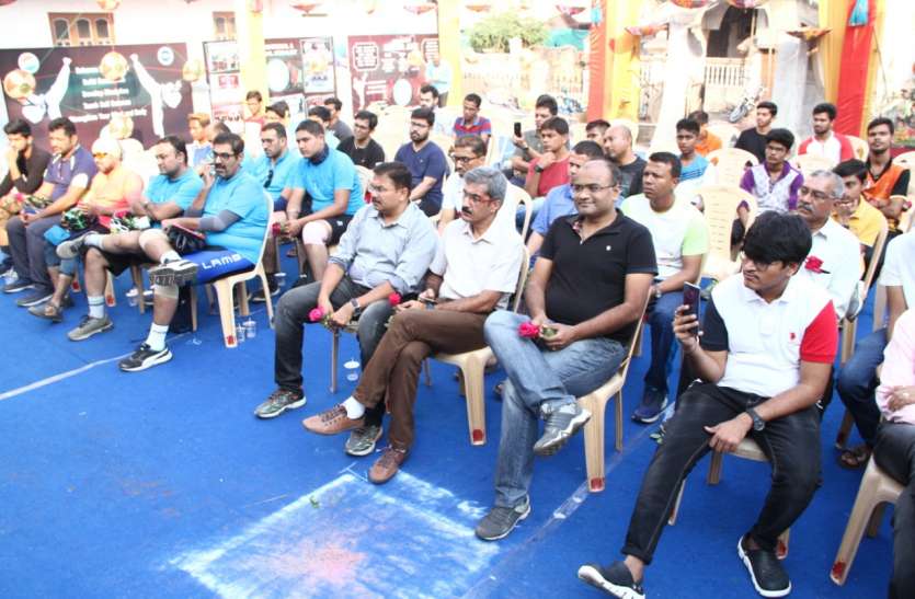 surat photo रोजाना कम से कम 15 से 20 किलोमीटर साइकिल चलानी चाहिए