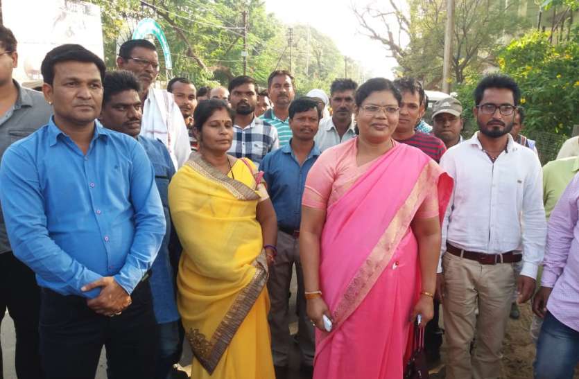 Ganga Uike resigns as state women commission member mp assembly elections 2018 भाजपा को झटका : गंगा उइके ने दिया राज्य महिला आयोग सदस्य पद से इस्तीफा