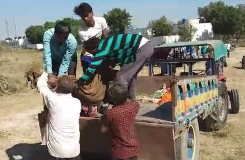 बेटा-बेटी को लेकर पानी में कूदी मां बेटा-बेटी को लेकर पानी में कूदी मां, तीनों की हुई दर्दनाक मौत, त्योहार पर फैली शोक की लहर